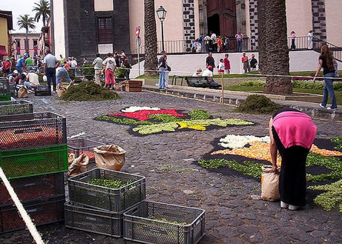 2516749274_6d4c98353c_z